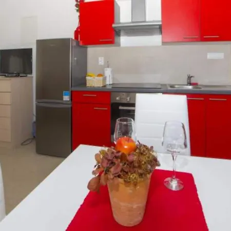 Apartman Sea View Lendic - Comfort With Balcony And Sea View