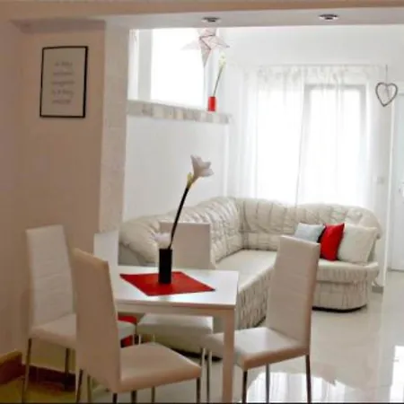 Sea View Lendic - Comfort With Balcony And Sea View Appartement